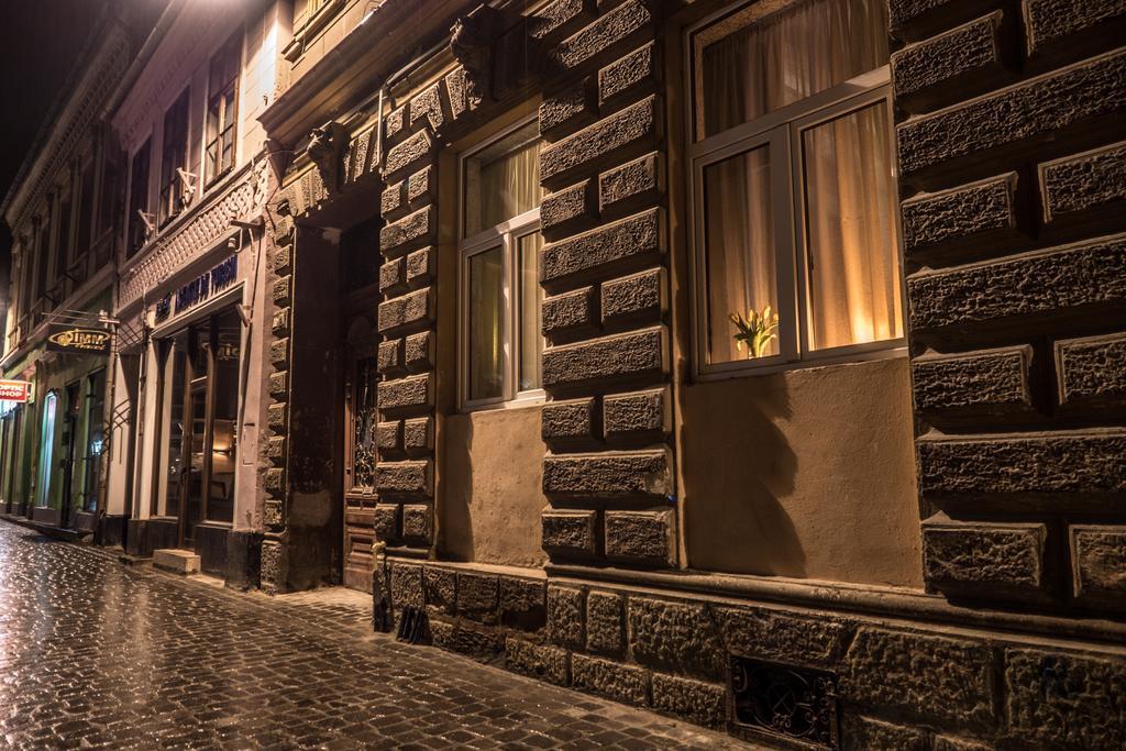 Michael Weiss Apartment Brasov Bagian luar foto