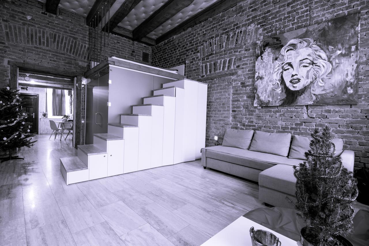 Michael Weiss Apartment Brasov Bagian luar foto